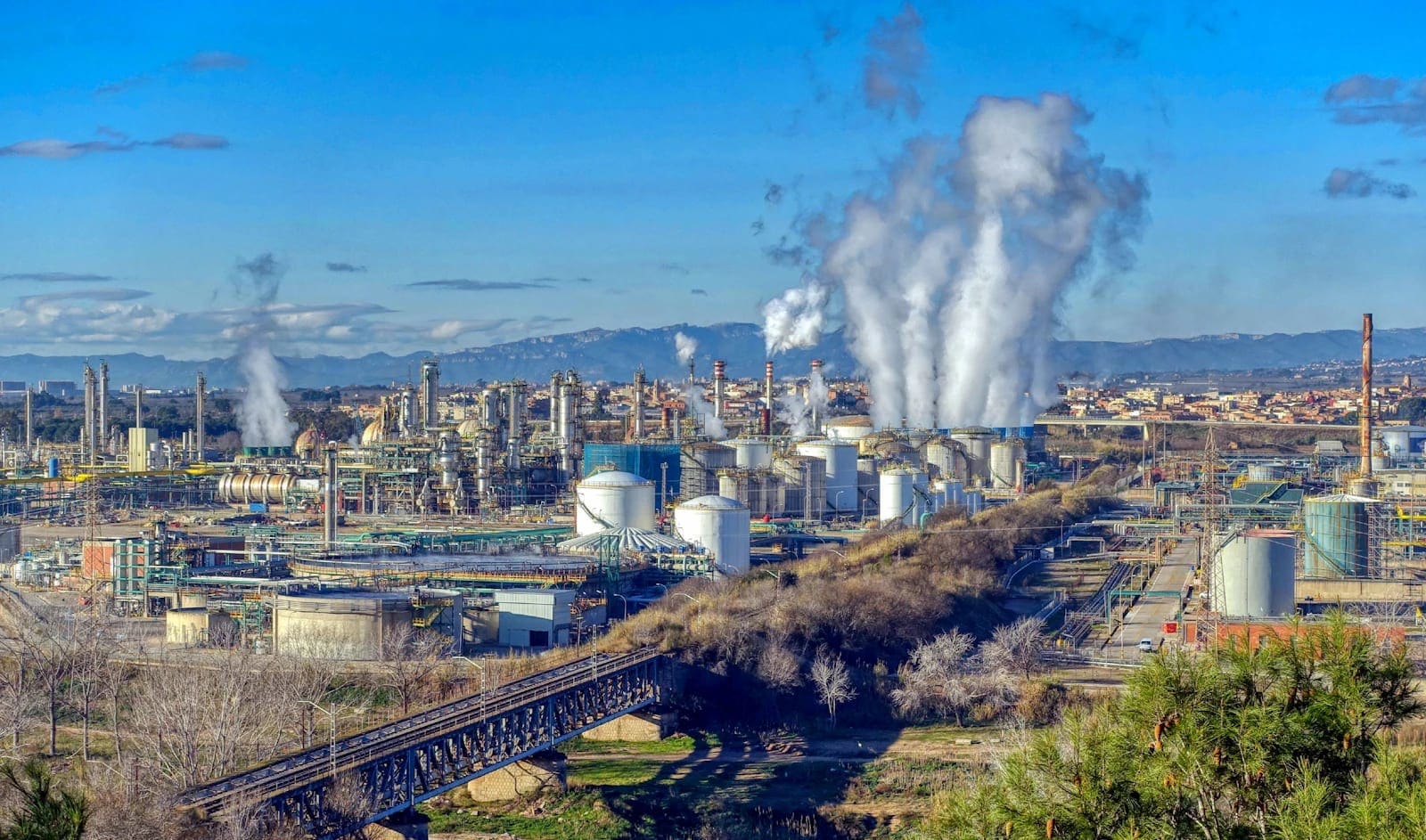 Diploma in Integrated Oil and Gas Management